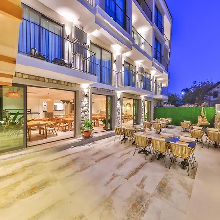 Hotel Athena