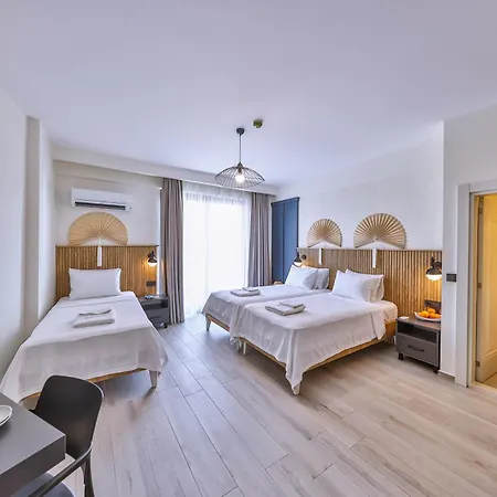 Hotel Athena *