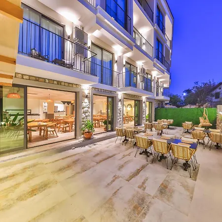 Hotel Athena