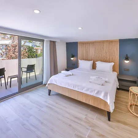 Athena Hotel *